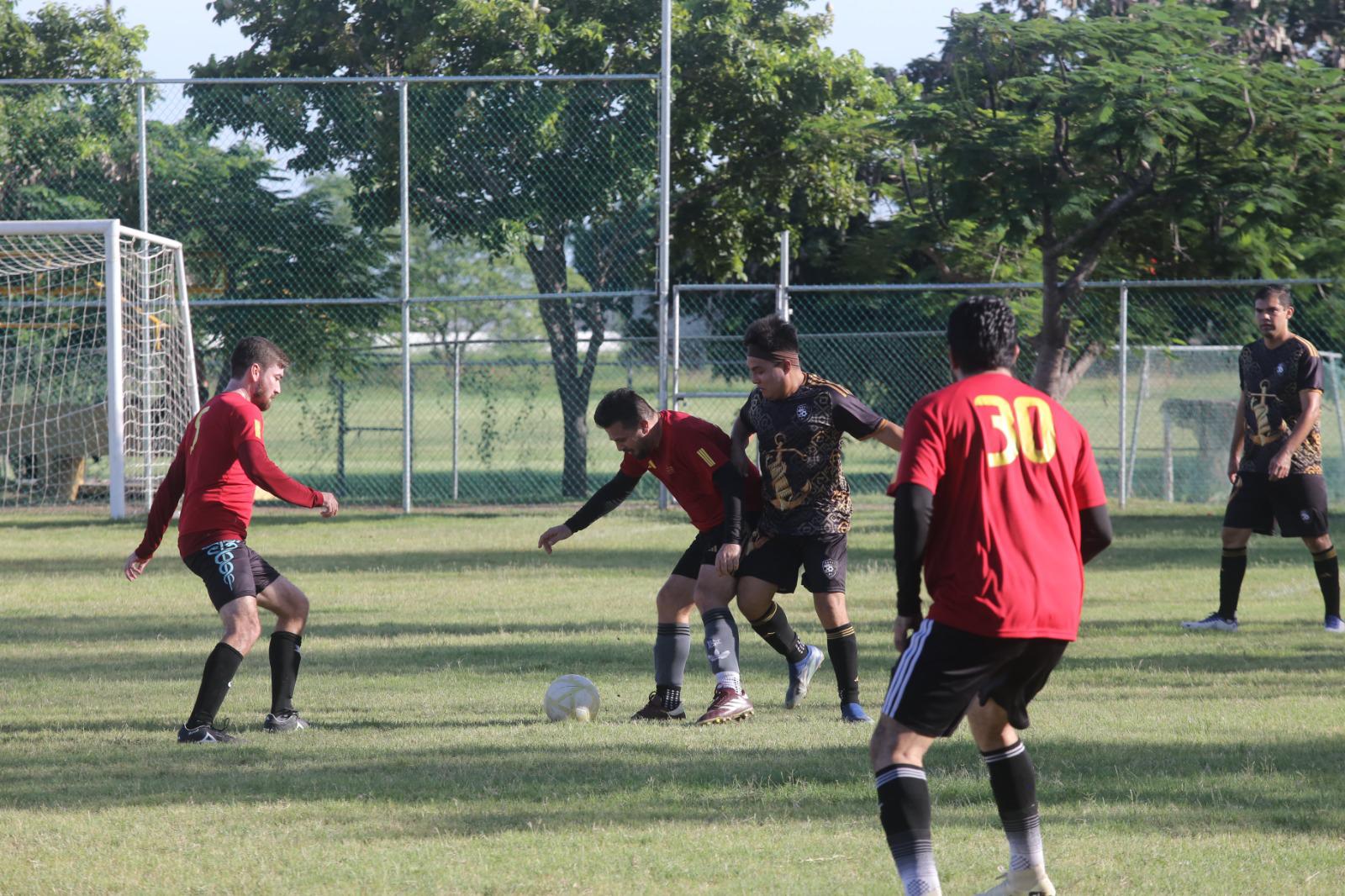 $!Hospital Naval asume liderato del Torneo de la Salud