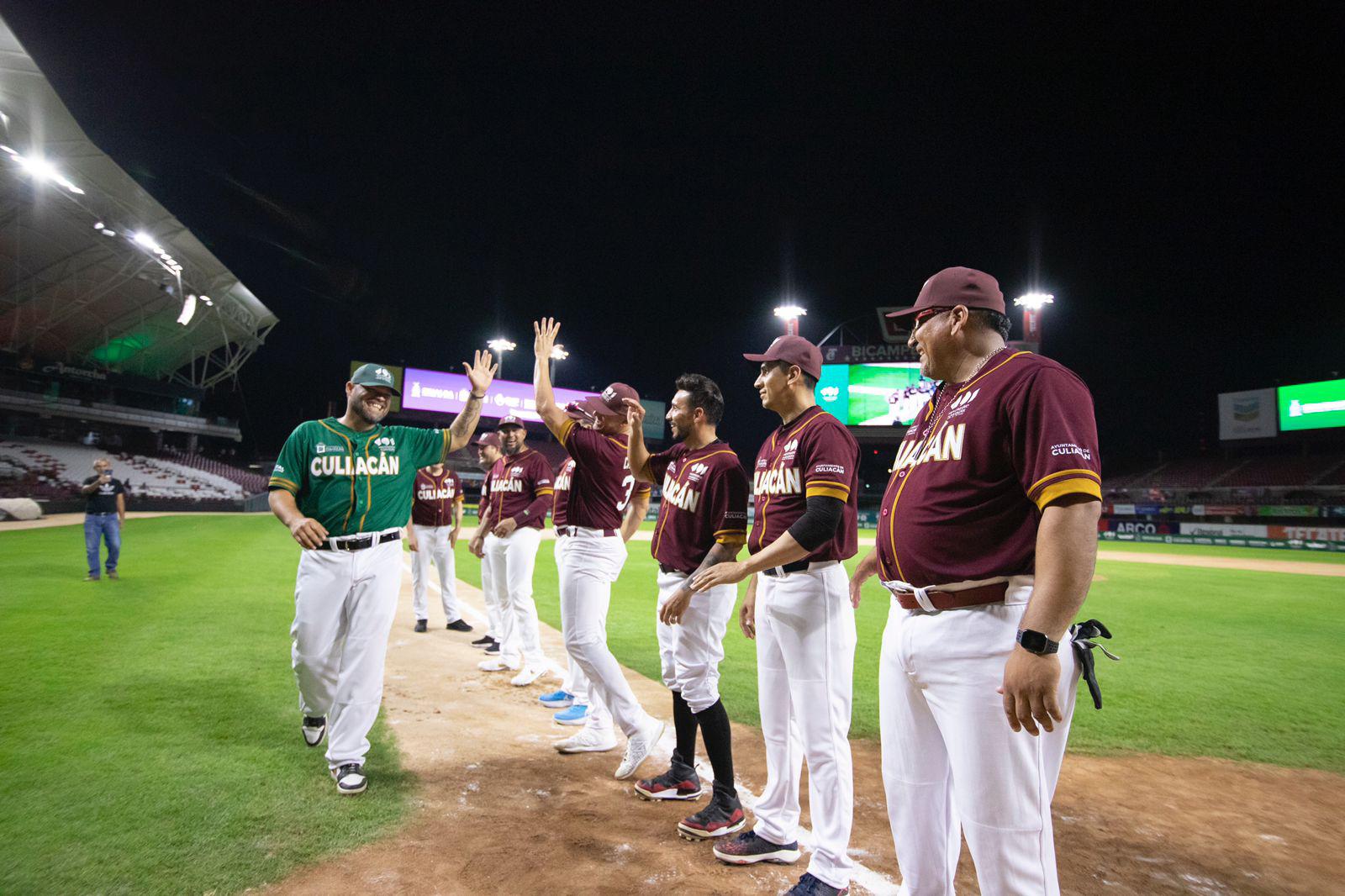 $!El Estadio de Tomateros de Culiacán se llena de luminarias con el Juego de Estrellas
