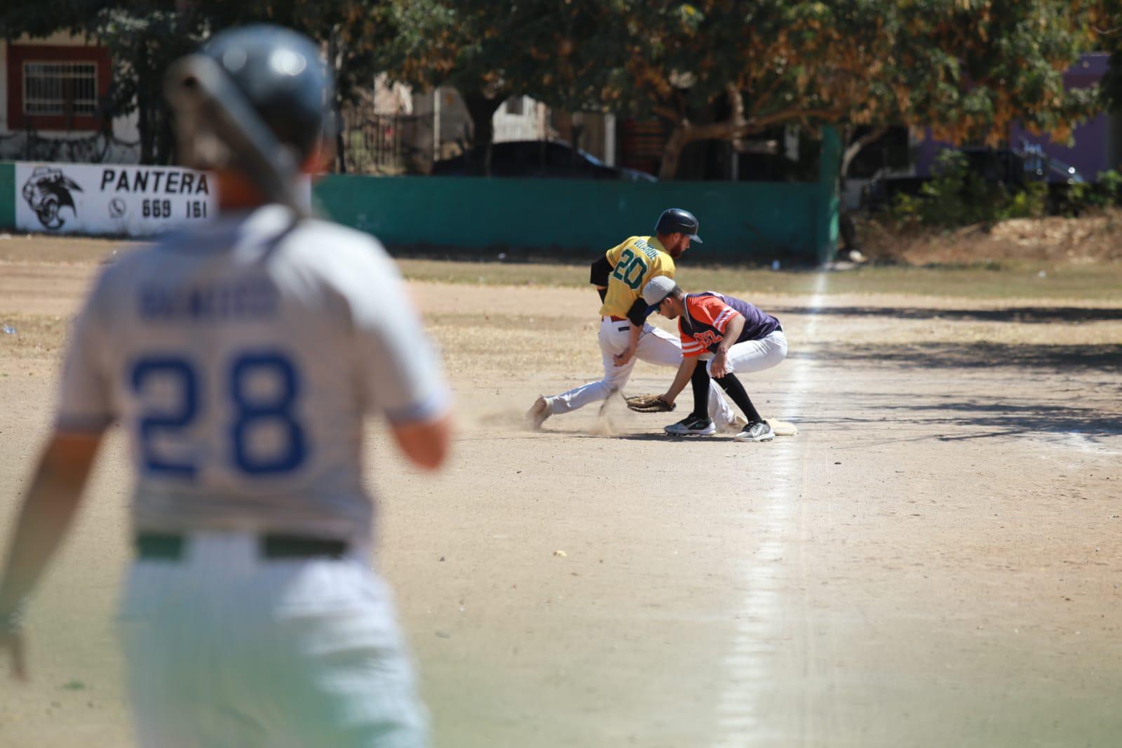$!Chito Cano-Alijadores conquista primera vuelta de Beisbol CB, en Polluelos