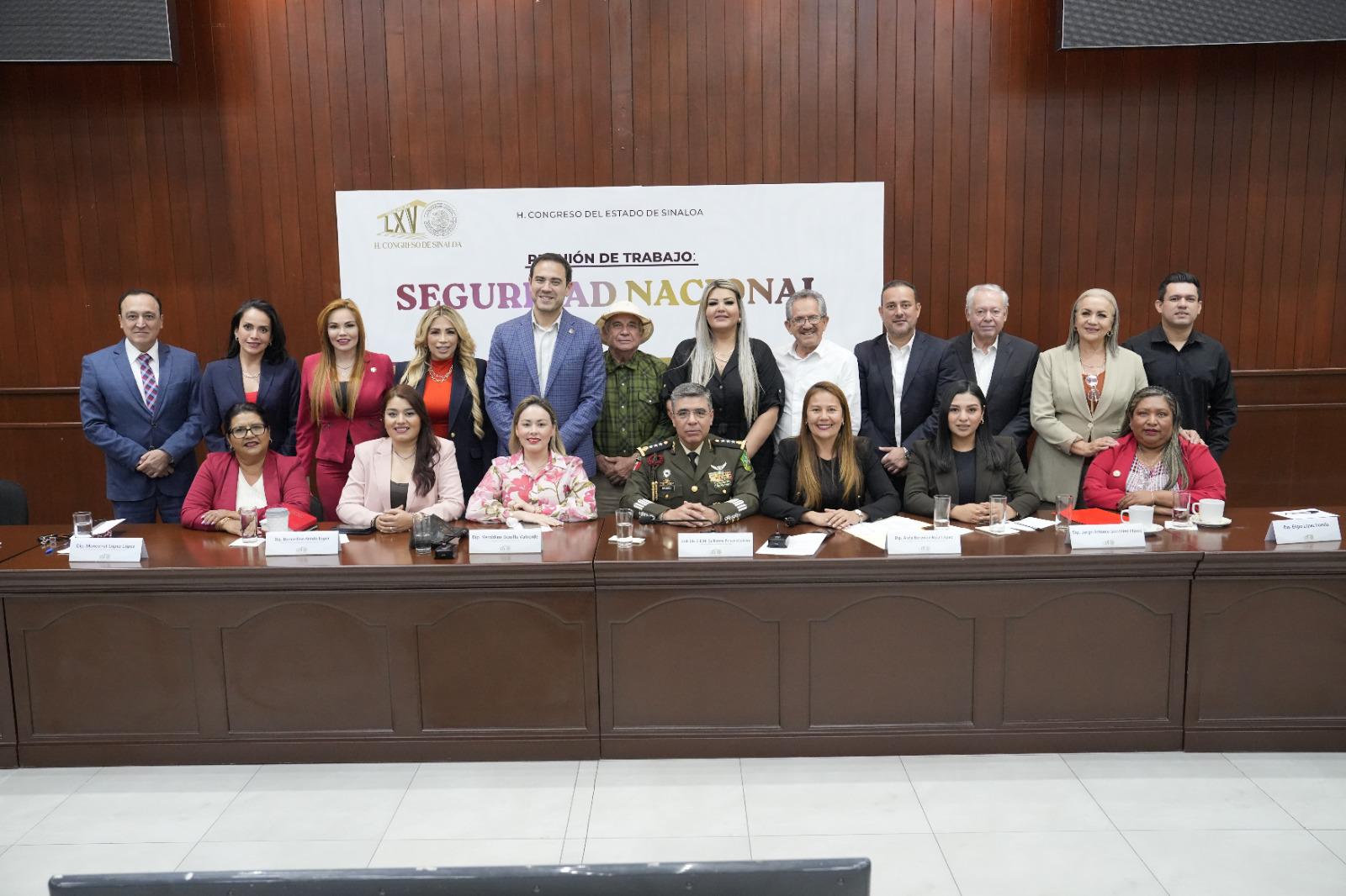 $!General Briseño Lobera se reúne con la 65 Legislatura del Congreso de Sinaloa