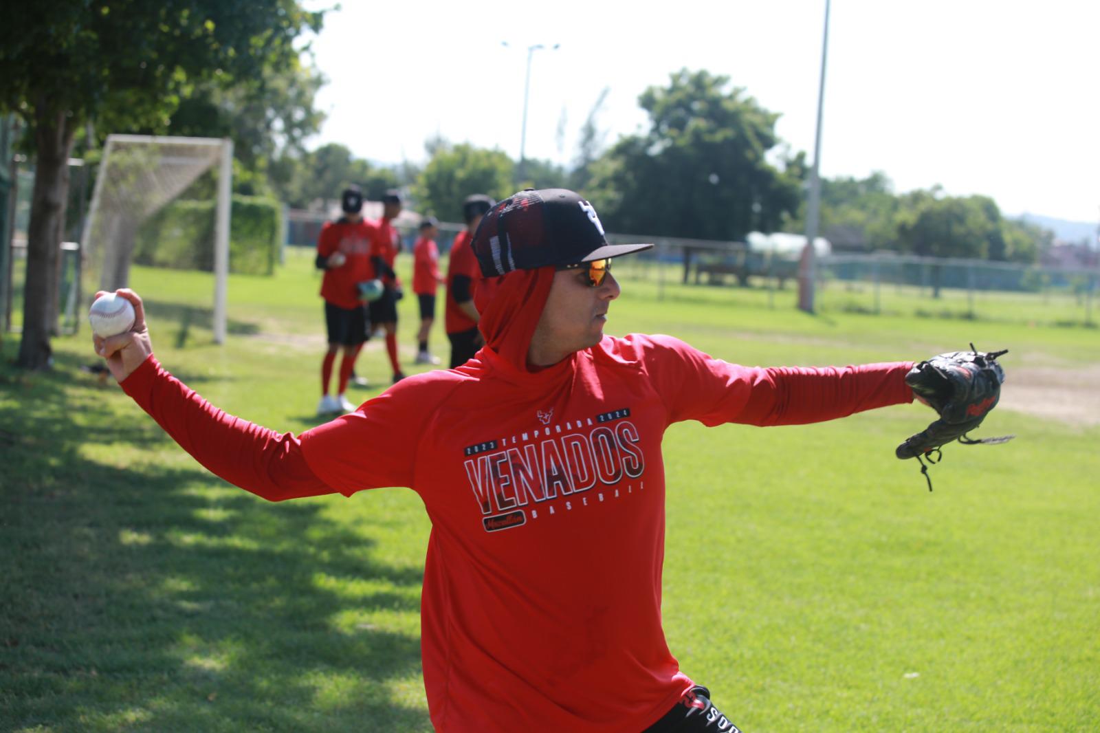 $!Cumplen Venados segundo día de trabajos en Club Muralla
