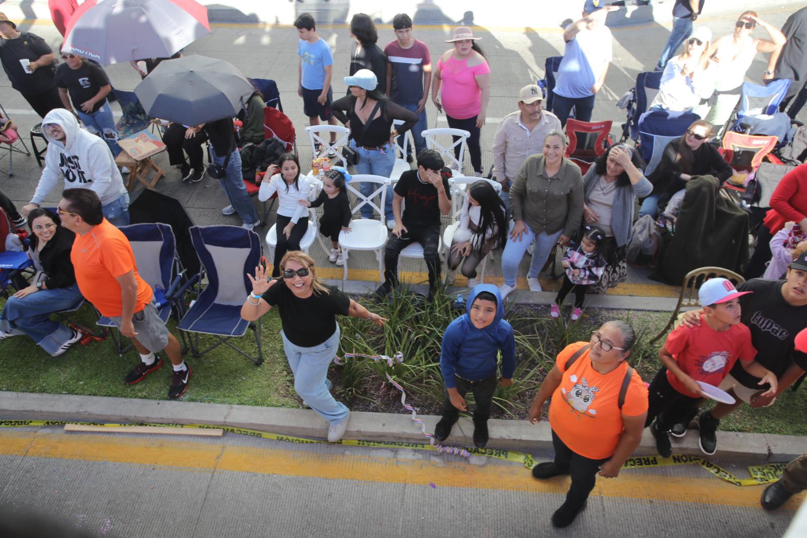 $!Entre música y color, despiden el Carnaval de Mazatlán 2026