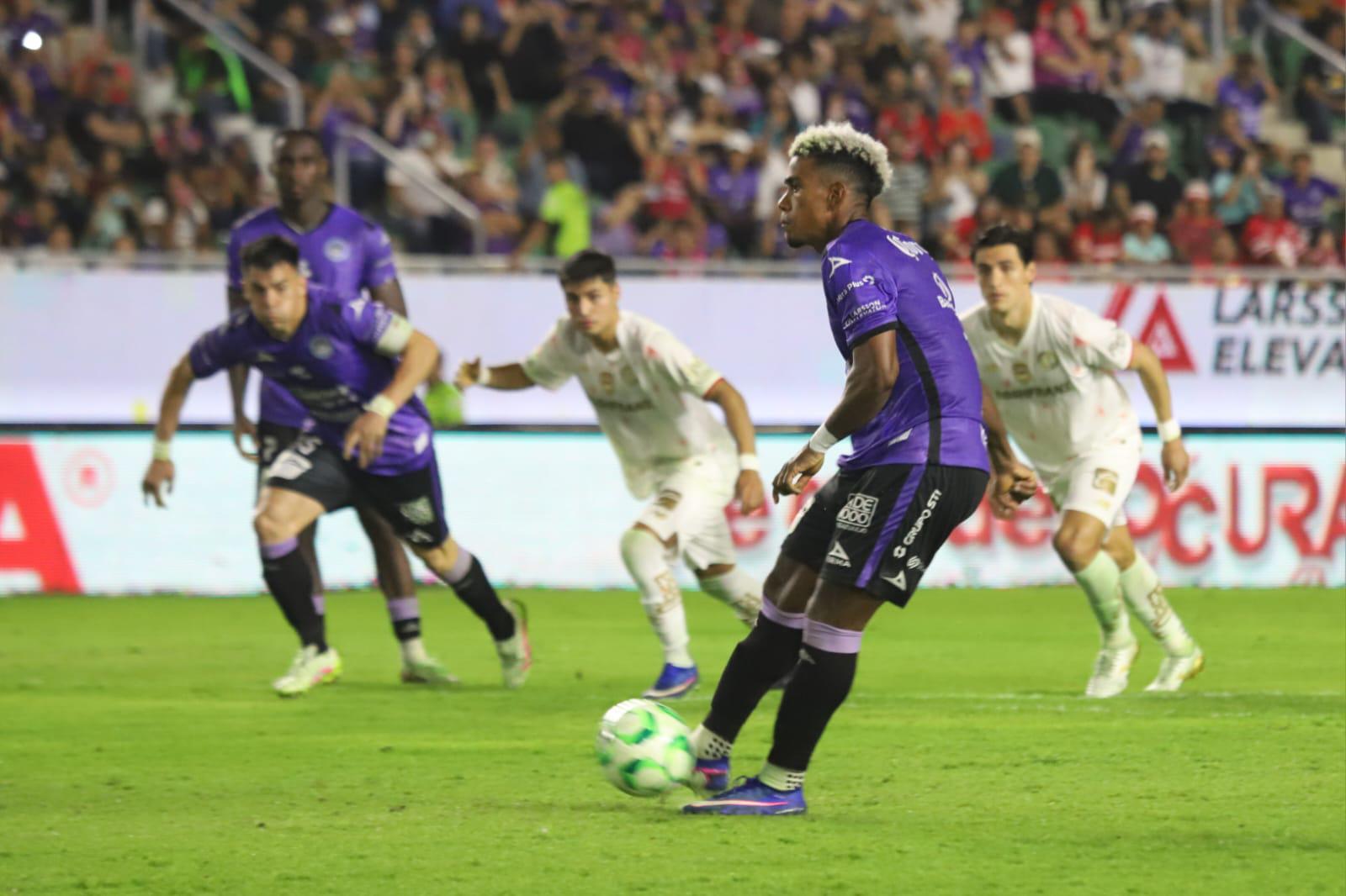 $!Mazatlán FC se despide de su afición con remontada ante Toluca