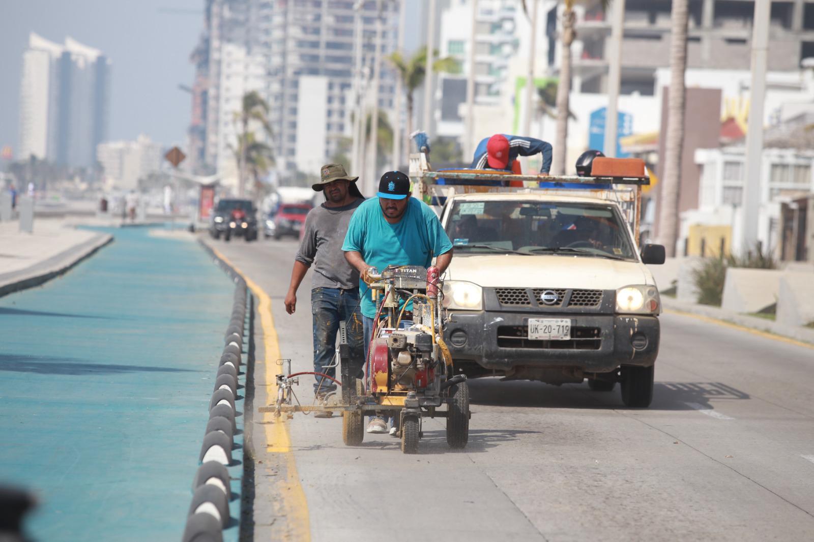 $!Por convención naviera, reparan zona hotelera, paseo costero y Centro Histórico de Mazatlán