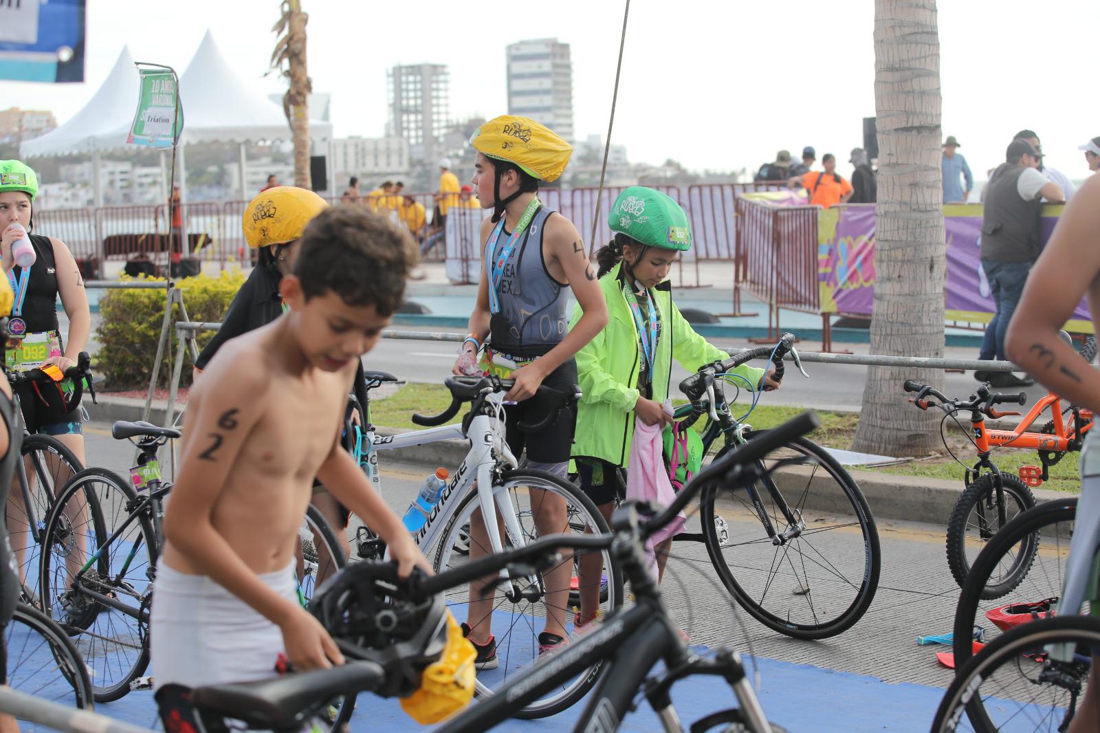 $!Alvarado y Osuna se alzan con la victoria del Triatlón AsTri 3kids