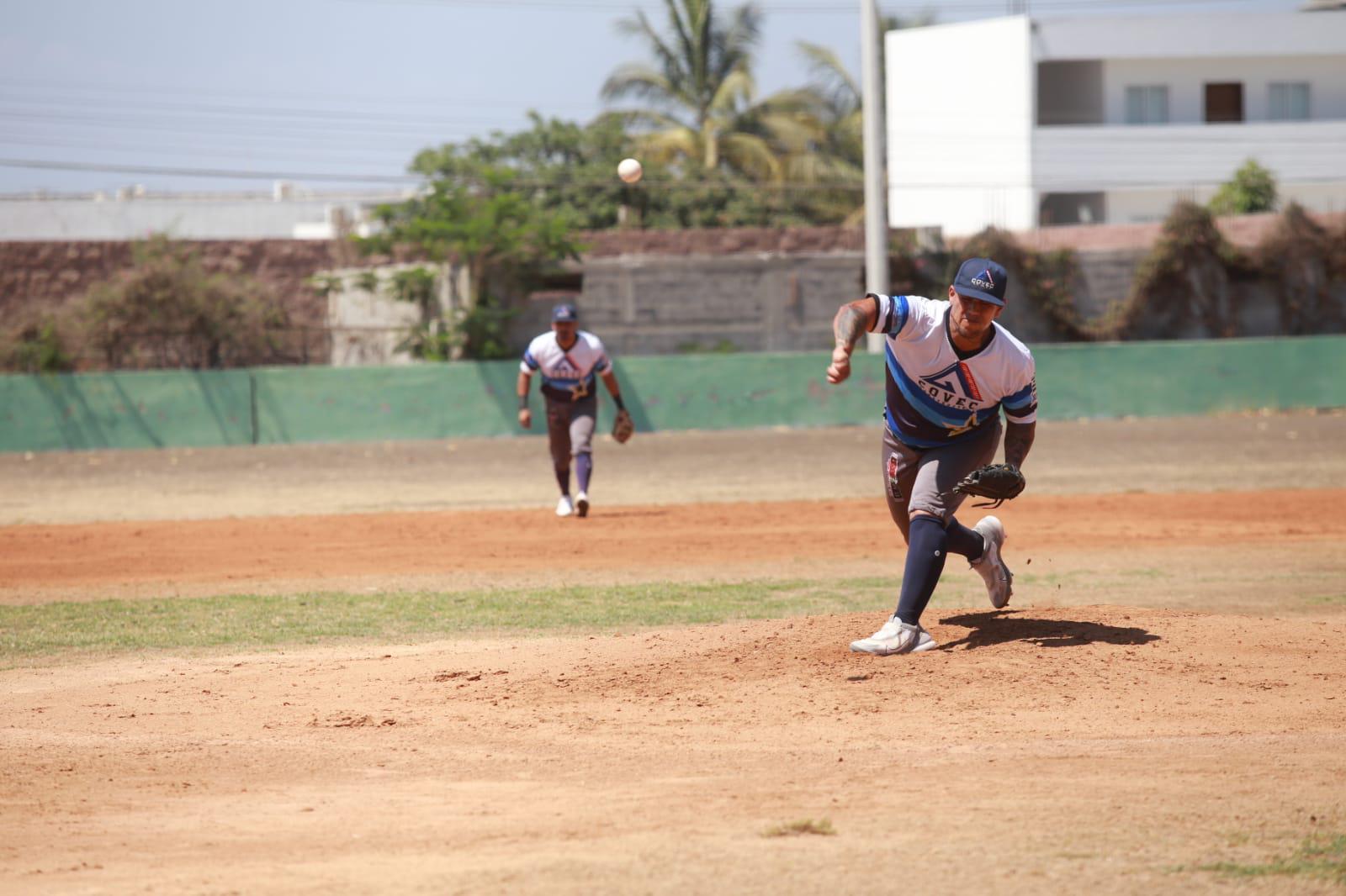 $!Covec se perfila al título de la Liga de Beisbol 40 años