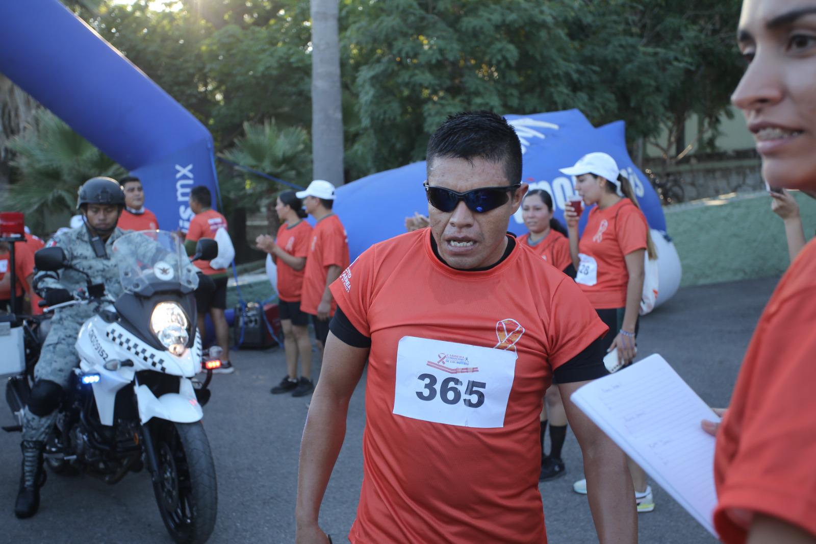 $!Militares y ciudadanos corren para erradicar violencia contra las mujeres