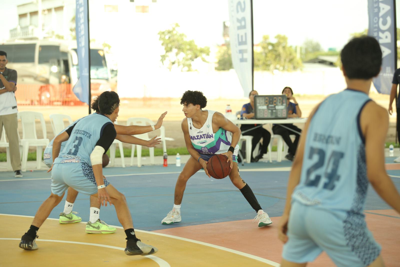 $!Plebes Basketball se adueña de rama varonil de Nacional Academias