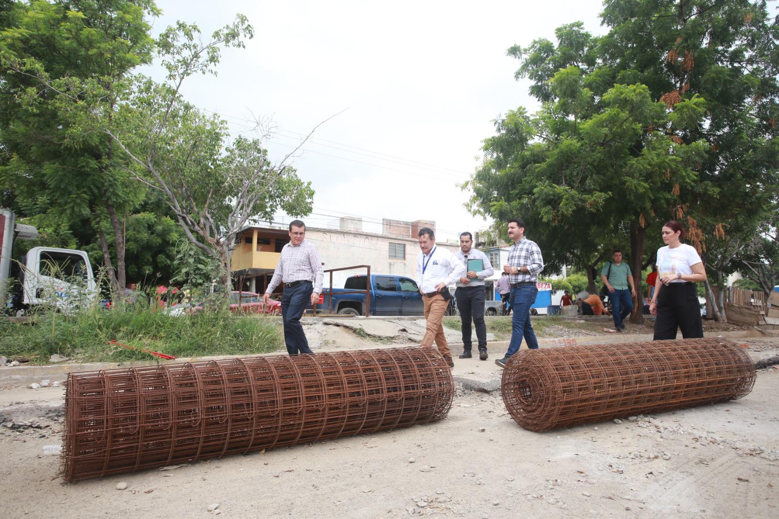 $!Prevé Alcalde de Mazatlán que colector Delfín esté concluído en 20 días