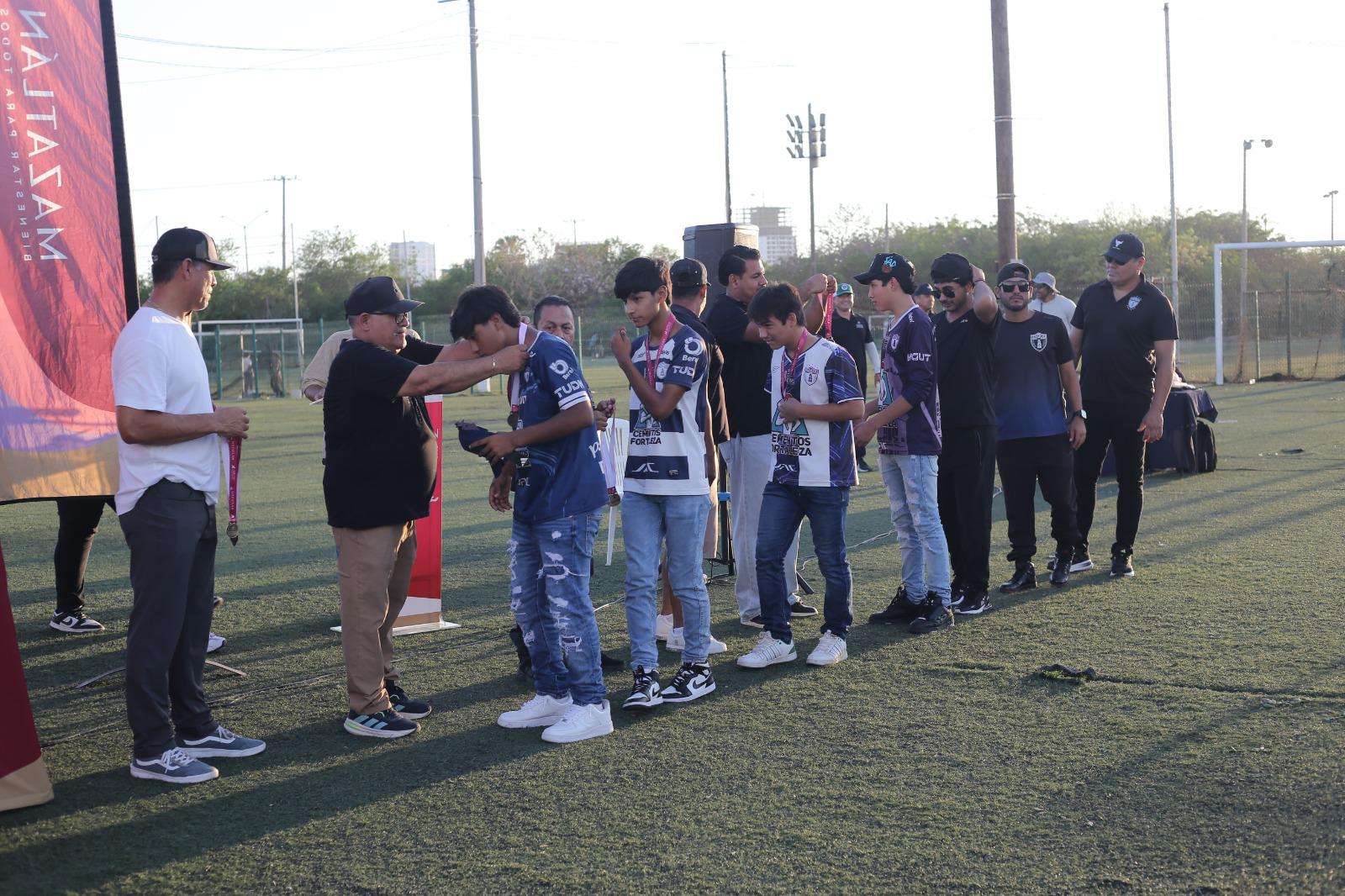 $!Imdem reconoce a los campeones de su Liga de Futbol 2025-2026