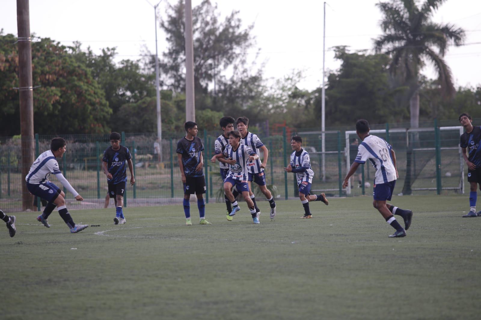 $!Toros de Mazatlán embiste a Pachuca y alza el título de la Juvenil B