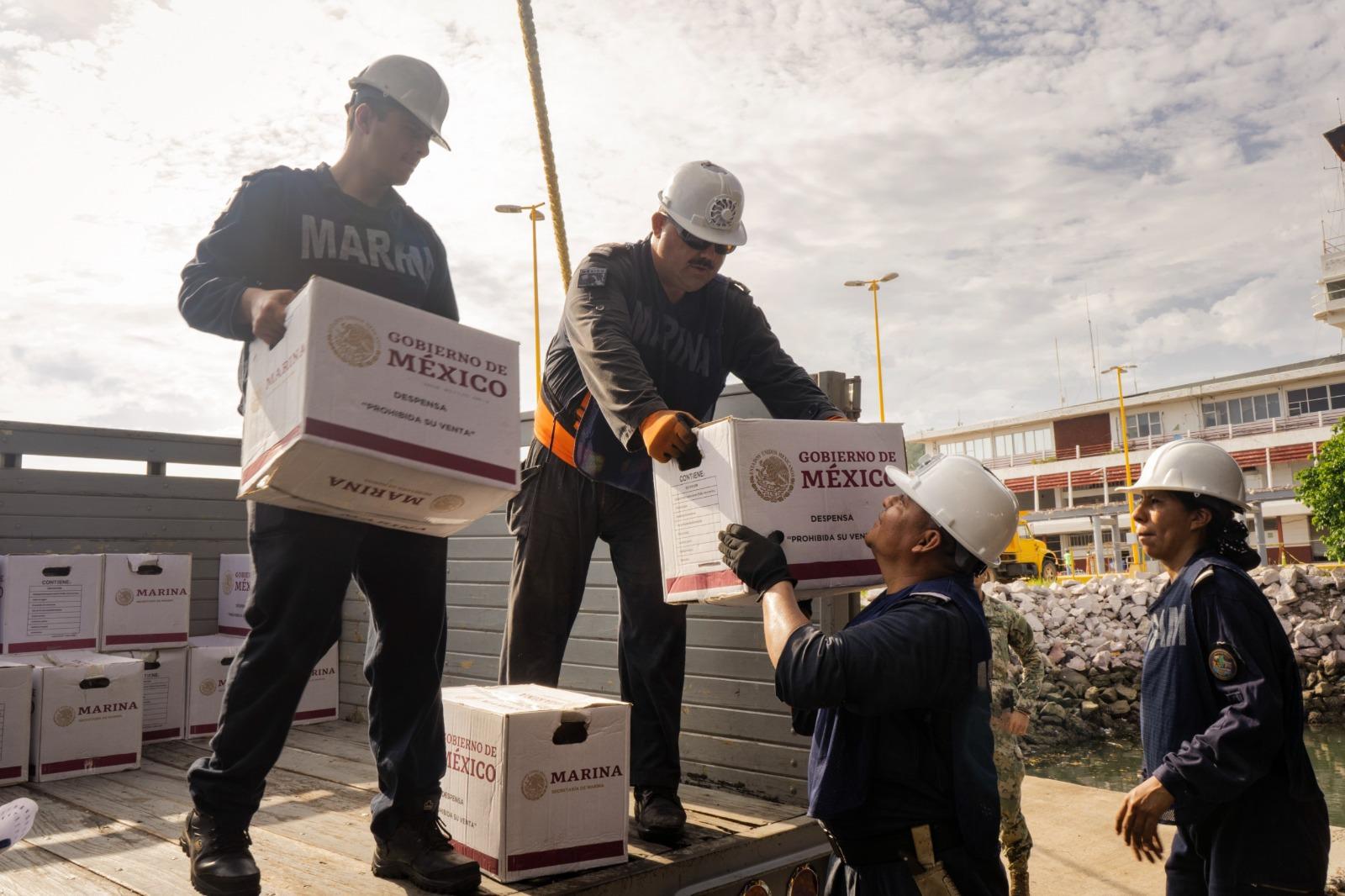 $!Lleva Marina despensas y agua a comunidades afectadas de Sinaloa y Sonora