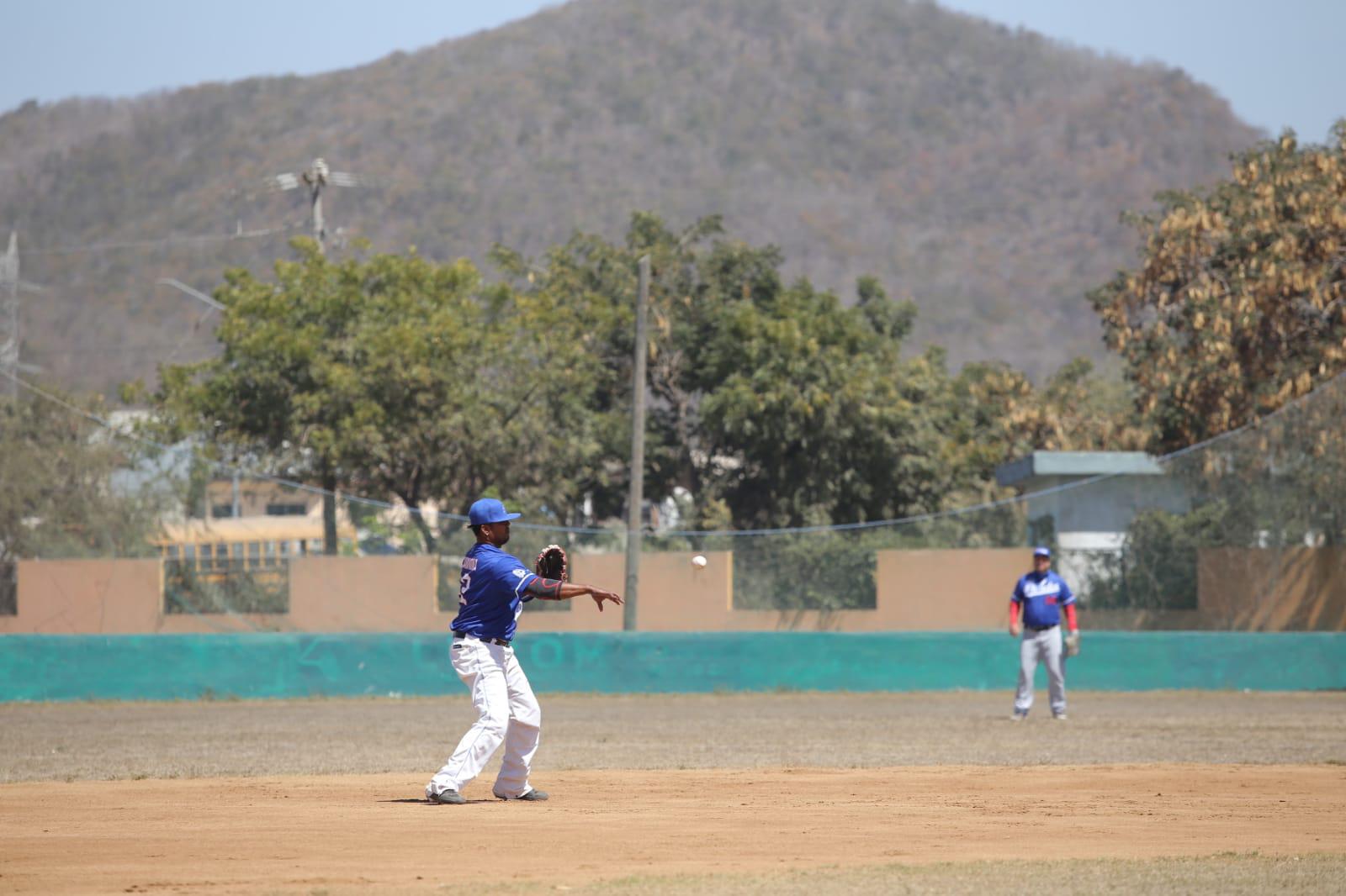$!Secretaría de Salud suma triunfo en la Liga de Beisbol Burócrata Federal