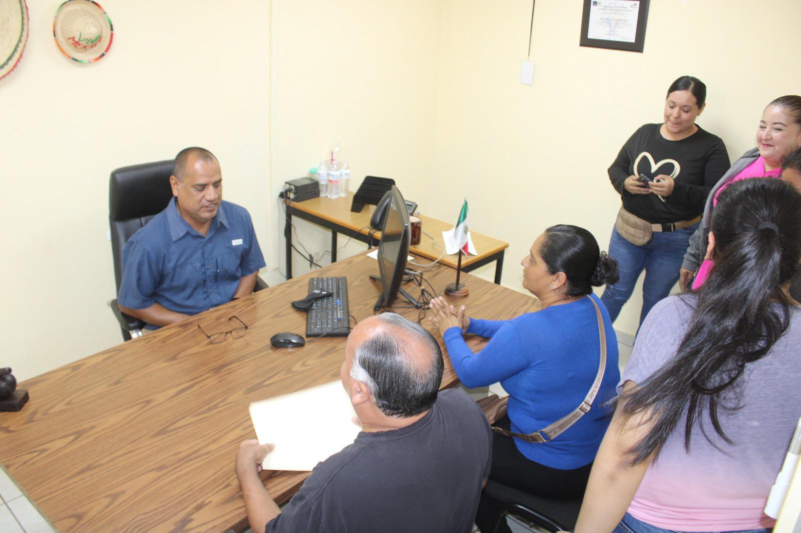 $!Padres en escuela de Rosario exigen maestro de inglés tras cinco años de ausencia