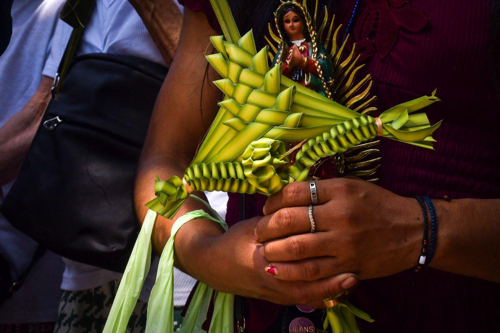 $!Celebran el Domingo de Ramos en Culiacán con misa en la Catedral