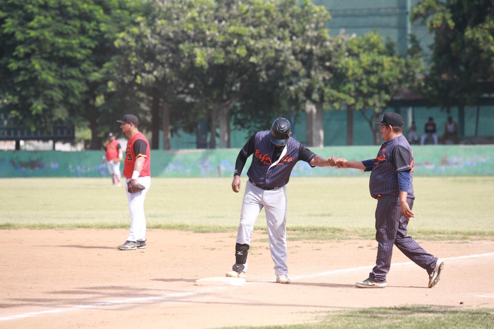 $!Pollería Catalina y Esfuerzo Ciudadano definirán al campeón