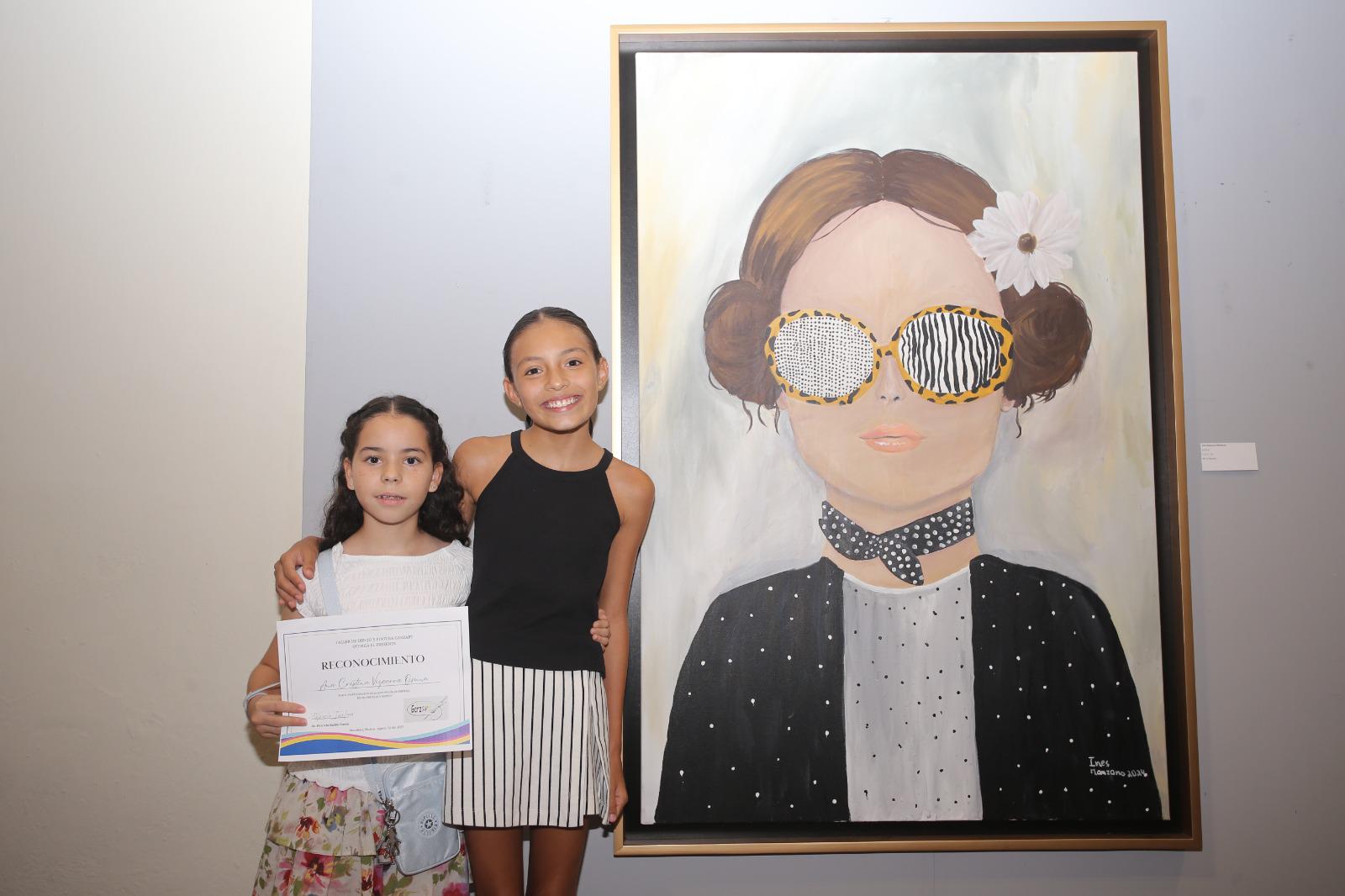 $!Ana Cristina Vizcarra e Inés Manzano.