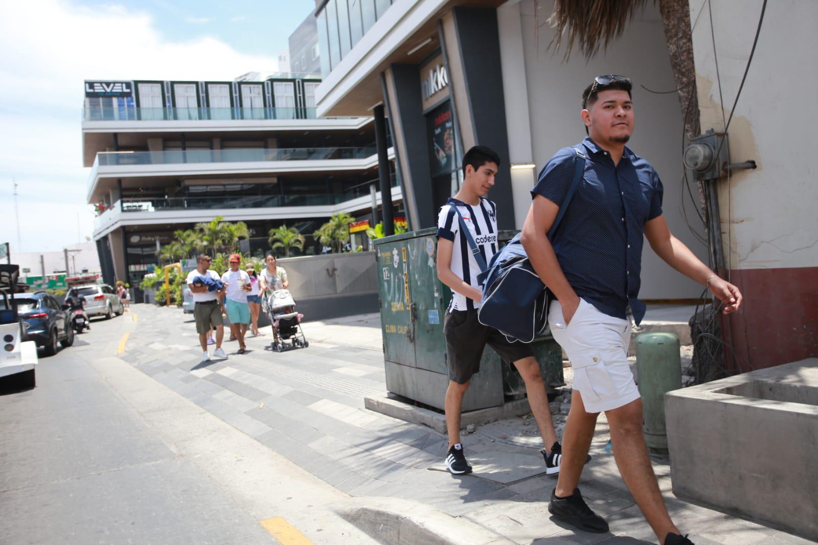 $!La Pandilla de Monterrey invade Mazatlán (FOTOS)