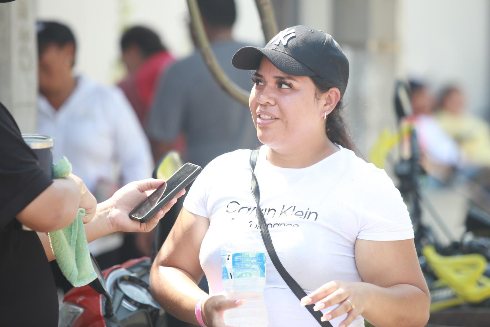 $!A pesar del calor, el Faro Mazatlán es uno de los lugares más visitados por turistas