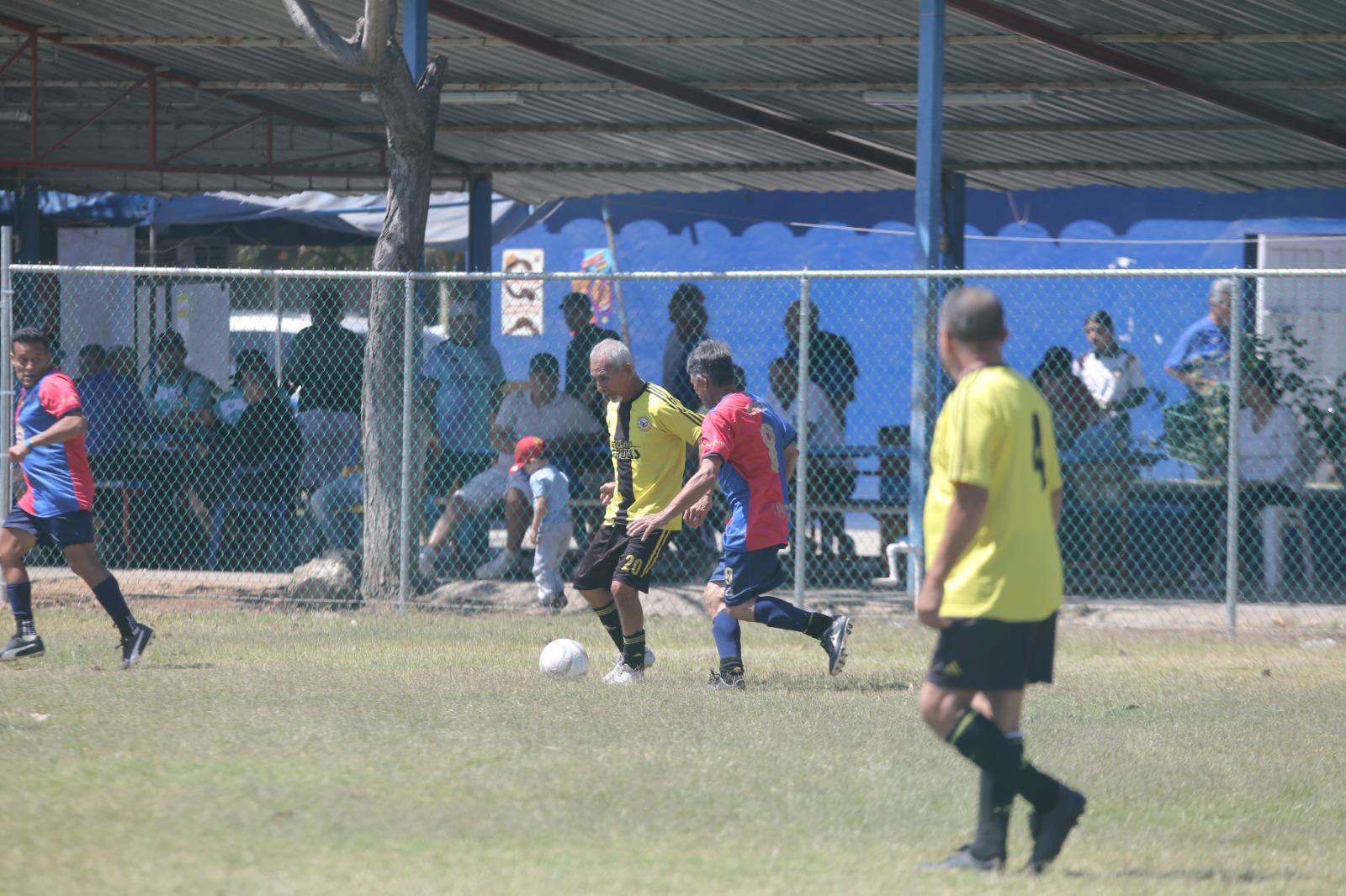 $!Oldies Yakama FC cierra en la cima de Torneo Veteranos Platino