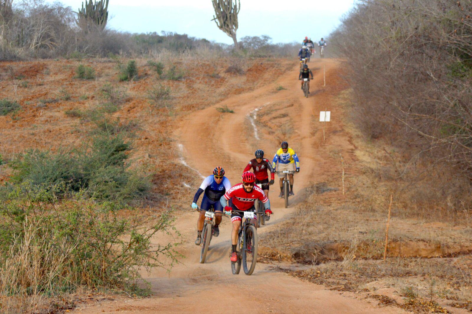 $!Borbón e Ibáñez conquistan La Ruta MTB Mazatlán