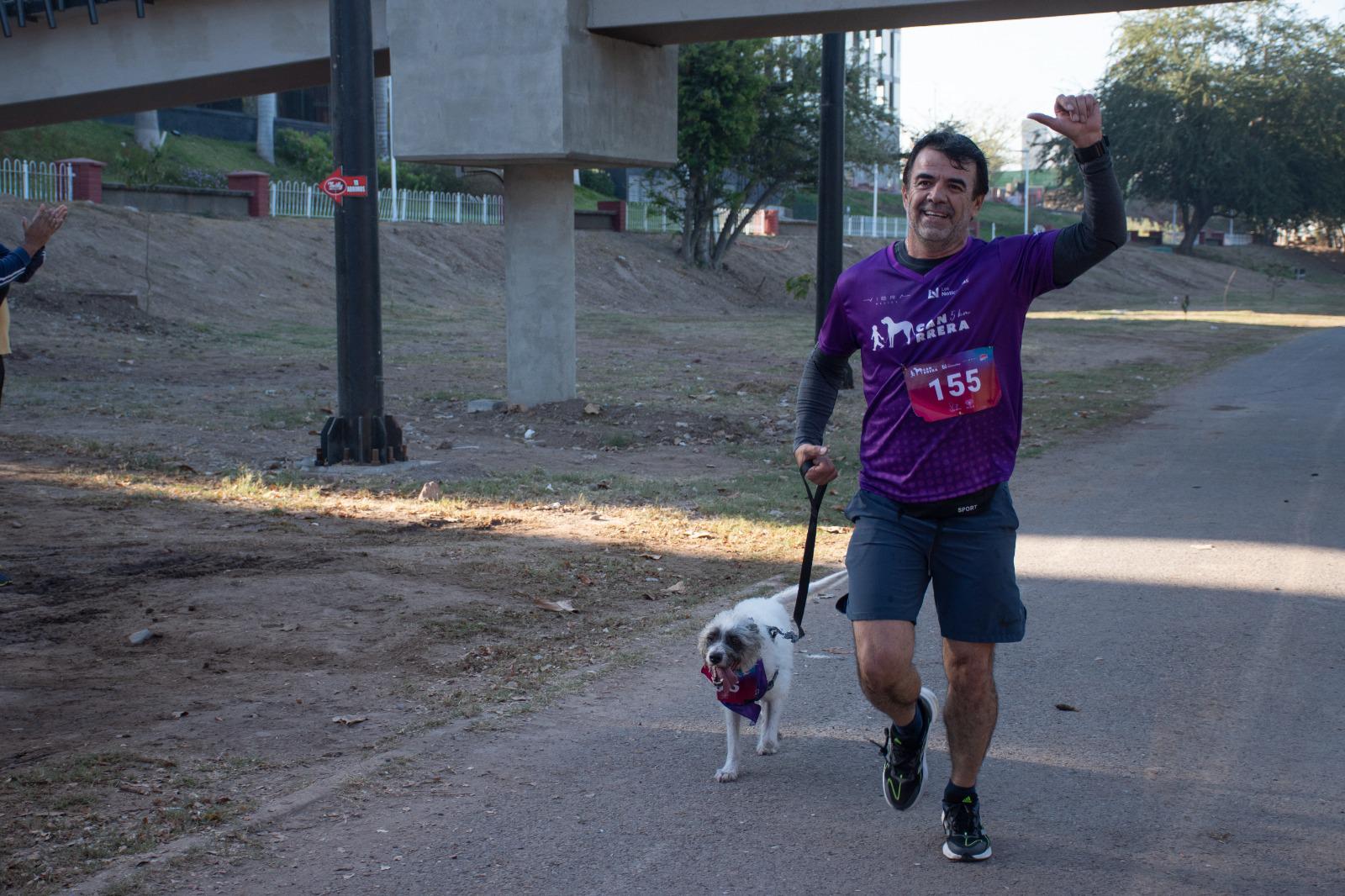$!Realizan ‘canrrera’ por una calidad de vida digna para perros en Culiacán
