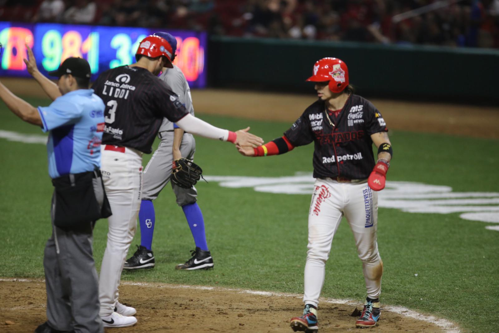 $!Despierta ofensiva de Venados y gana primero de la serie