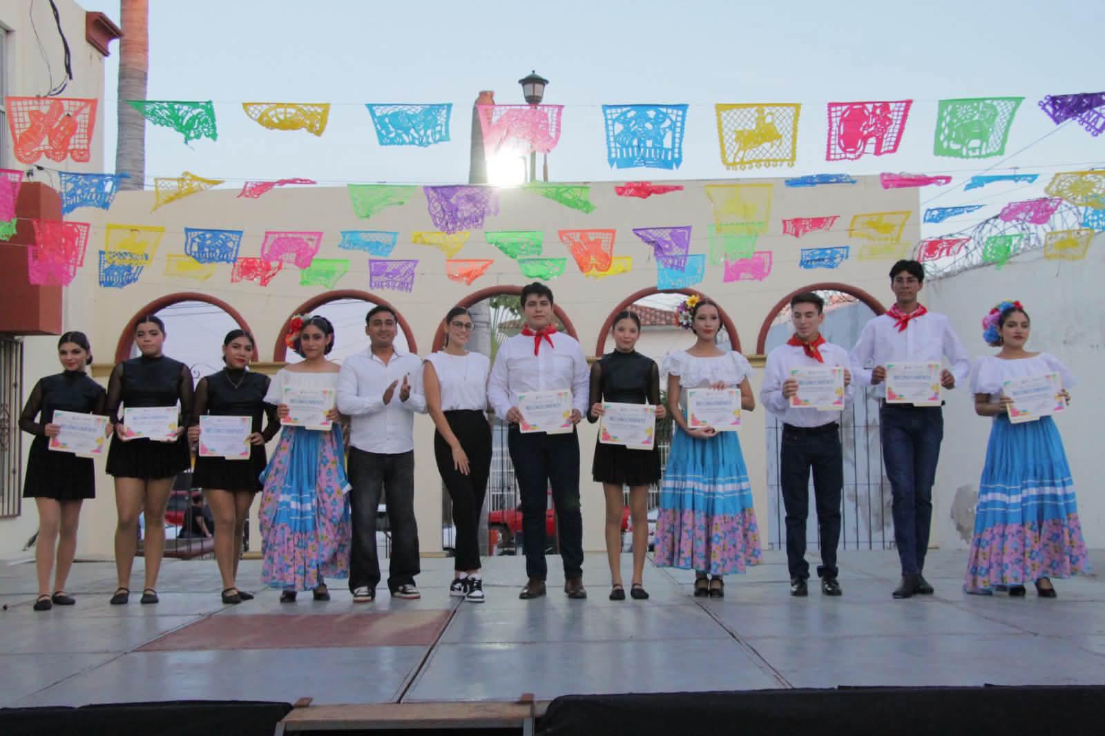 $!Alumnos de la Casa de la Cultura Gilberto Owen cierran cursos con festival en Rosario