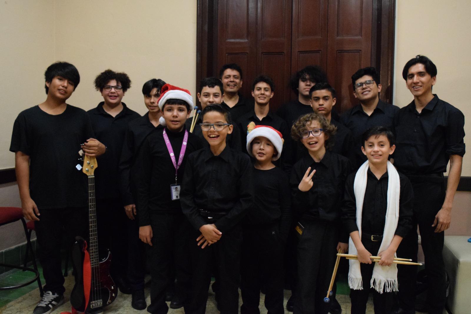 $!Los aplausos fueron prolongados para los jovencitos.