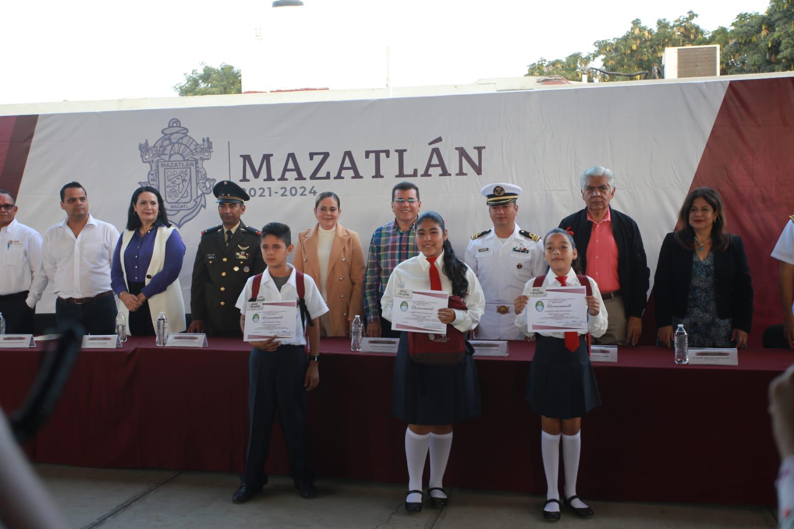 $!Apoyará Gobierno de Mazatlán en infraestructura a Primaria Leona Vicario: Alcalde