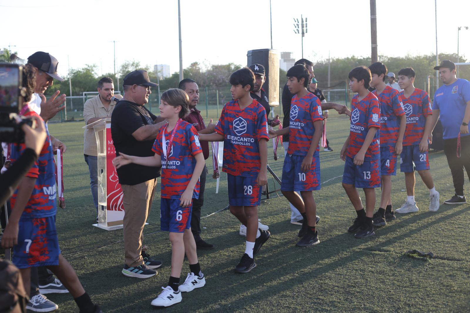 $!Imdem reconoce a los campeones de su Liga de Futbol 2025-2026