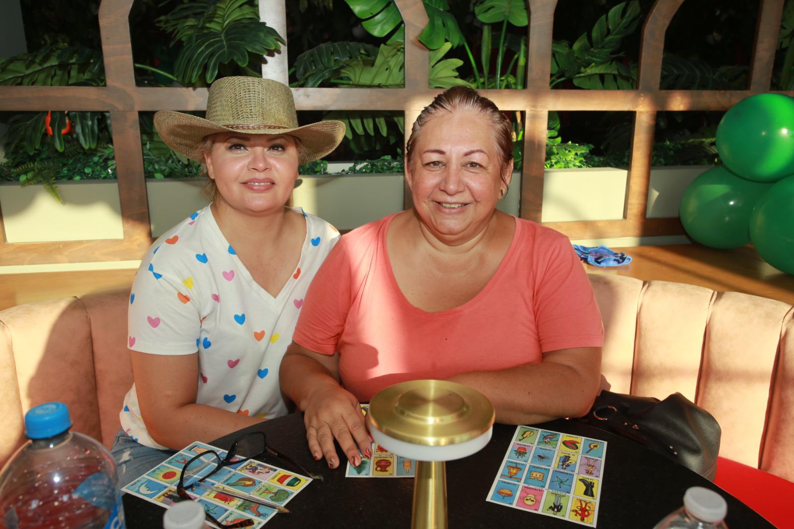 $!Claudia Patrón y Norma López.