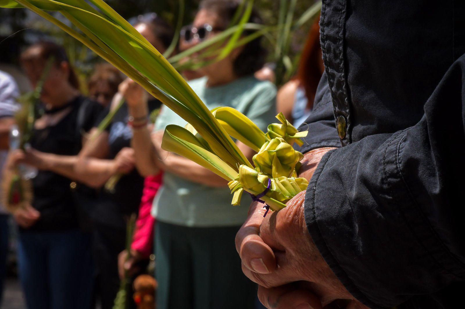 $!Celebran el Domingo de Ramos en Culiacán con misa en la Catedral