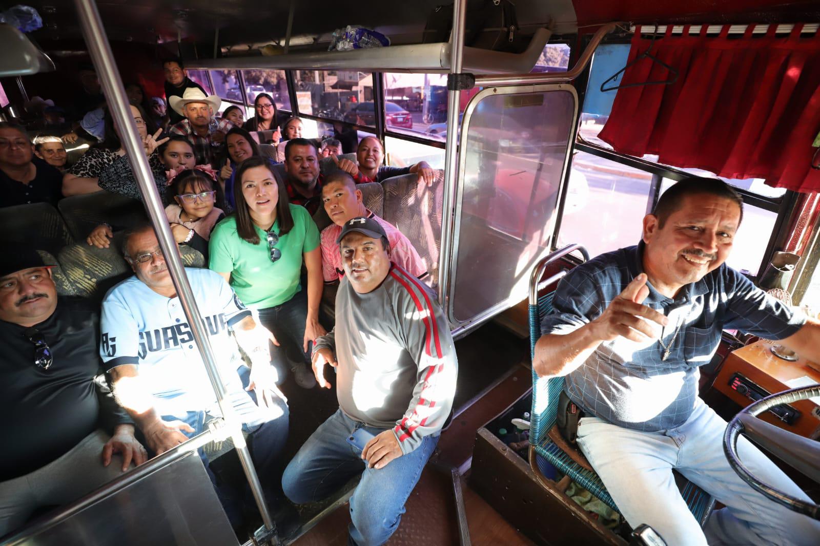 $!María del Rosario Espinoza es aclamada en Guasave