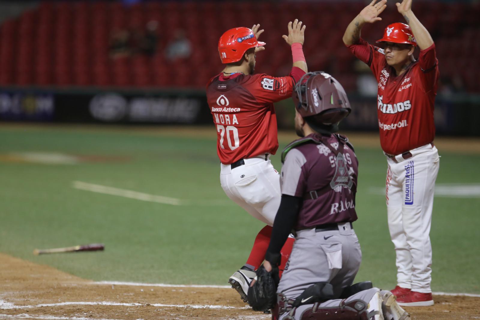 $!Urquidy guía a Venados al triunfo sobre Tomateros para igualar la serie