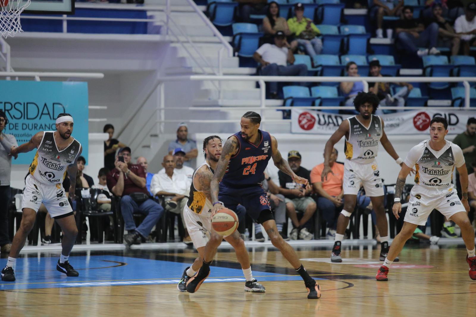$!Venados Basketball muestra su dominio en la duela ante Pioneros de Los Mochis