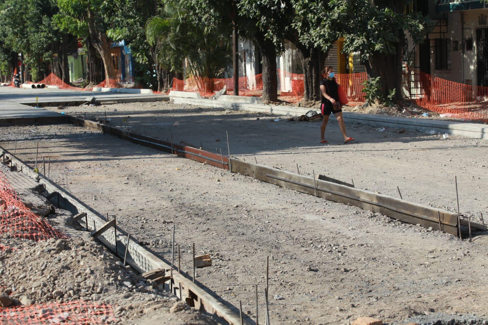 $!Deja Gobierno de ‘El Químico’ millonarios adeudos con constructuras; no hay dinero para terminar la rehabilitación de la Emilio Barragán