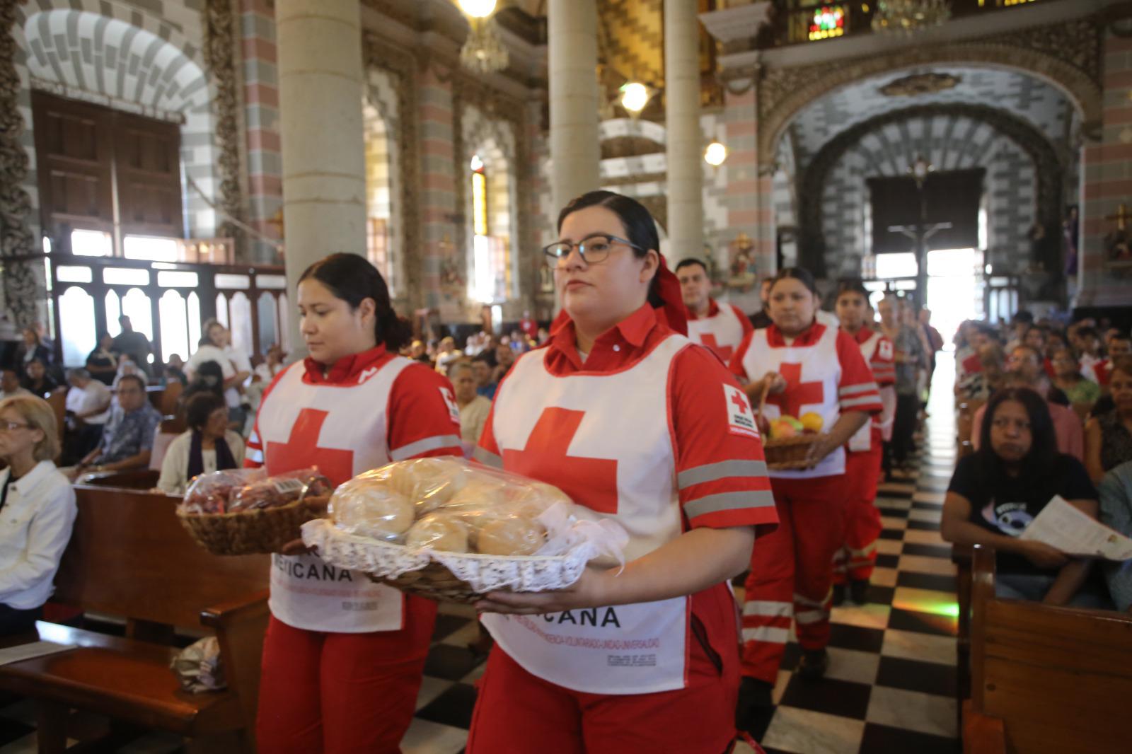 $!Obispo de Mazatlán invita a colaborar en la Colecta Nacional de la Cruz Roja Mexicana