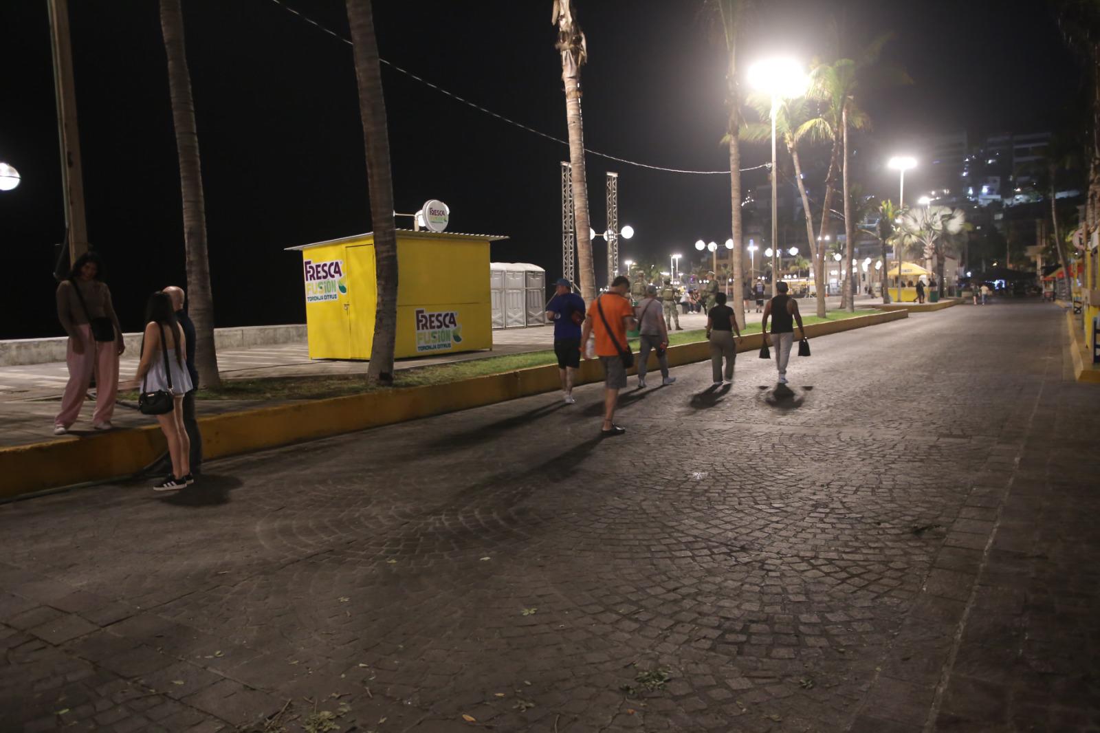 $!Viven Olas Altas y Machado una primera noche muy tranquila de Carnaval 2026