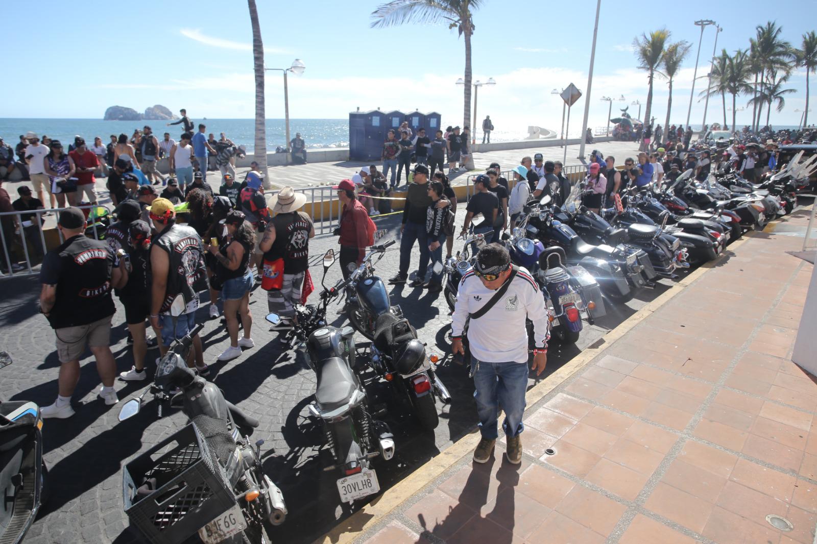 $!Degustan más de 5 mil personas el tradicional marlin al chipotle del Motoclub Olas Altas