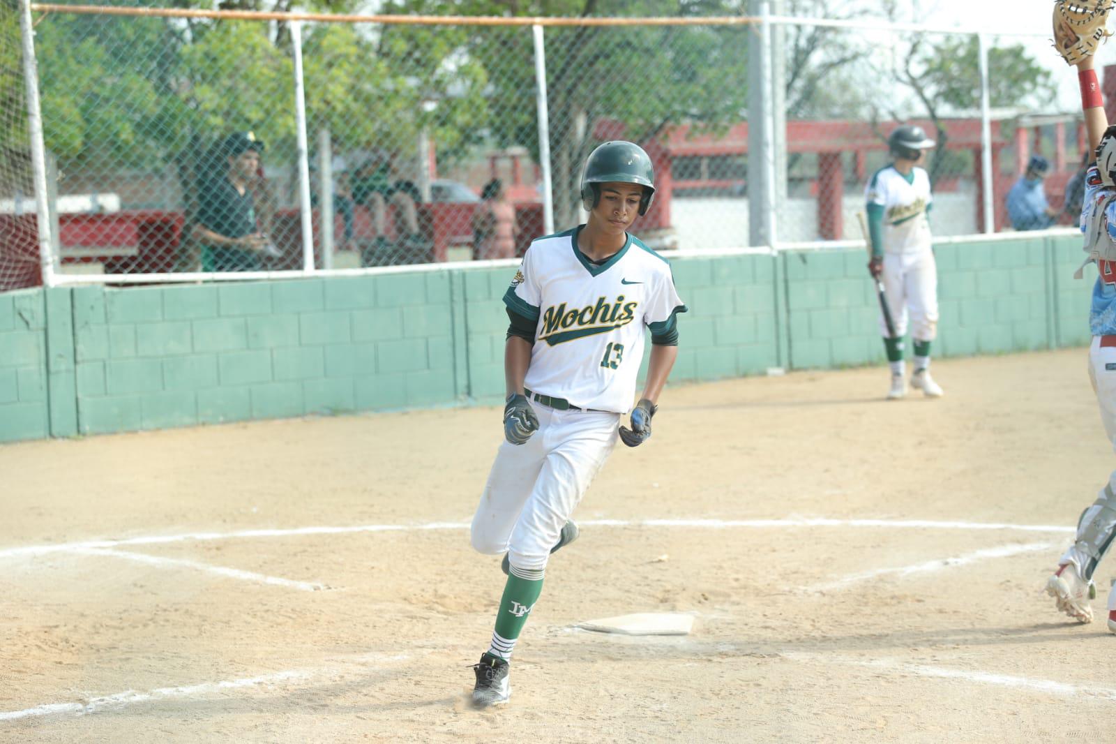 $!Pelikanos del Rosario muestra su ofensiva ante Club San José de Guasave