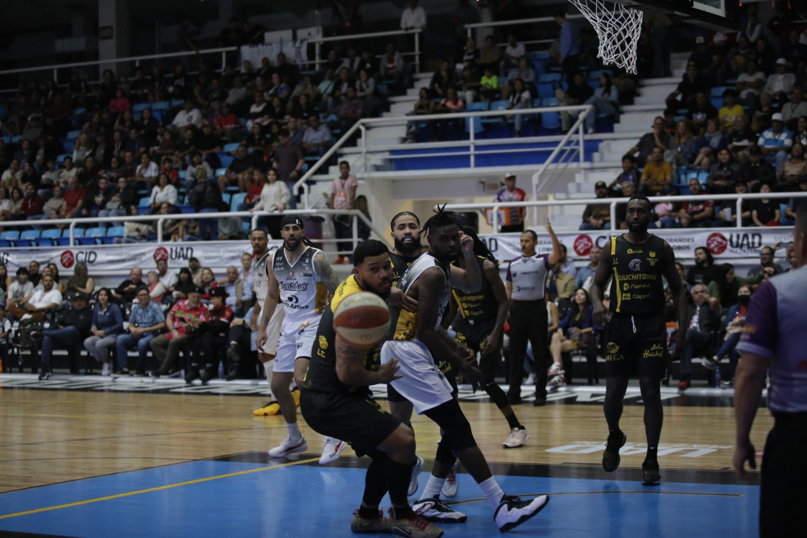 $!Explota ofensiva de Venados y empata serie inaugural a Caballeros