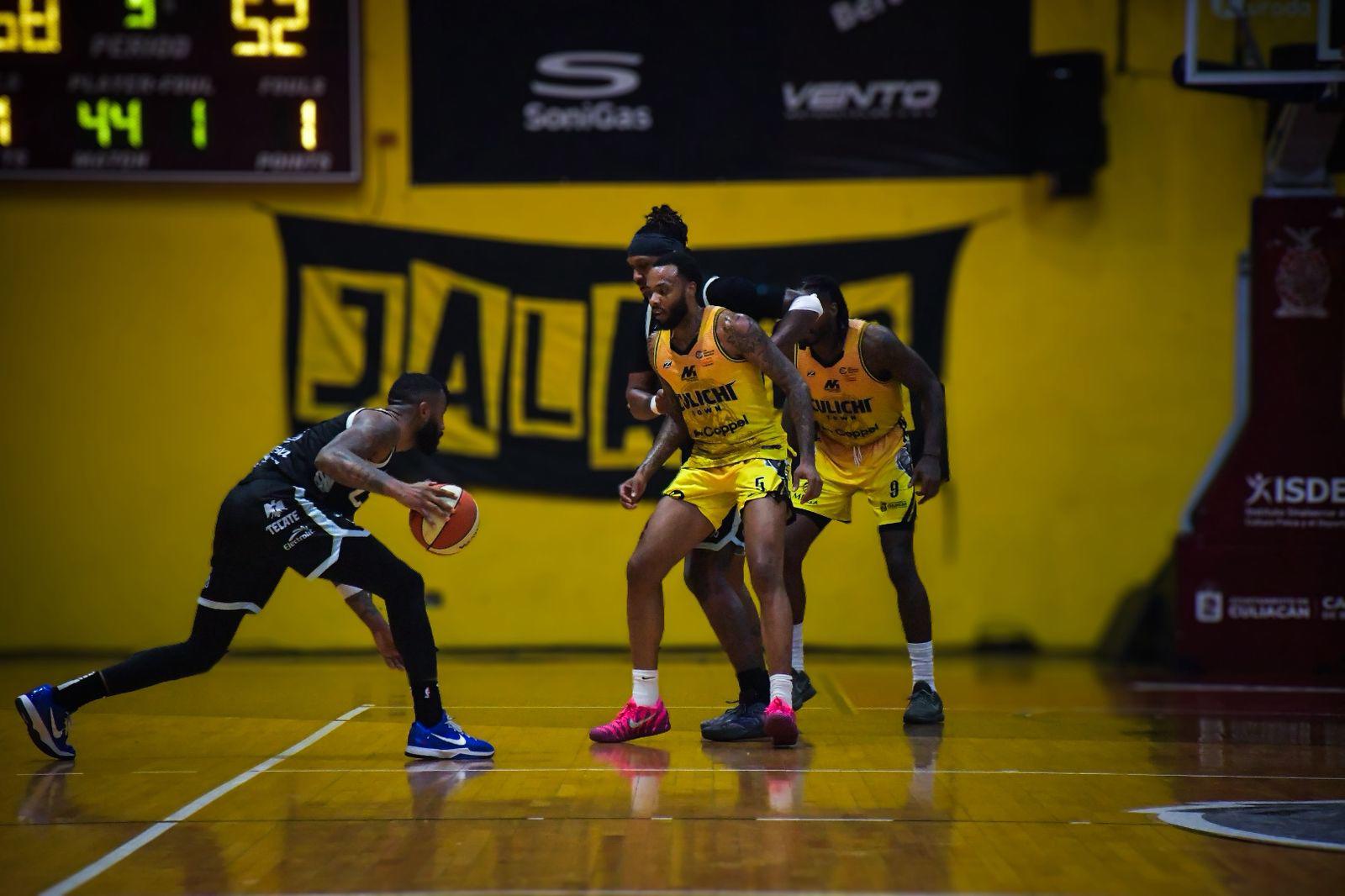 $!Caballeros de Culiacán viene de atrás para vencer a Ángeles de la CDMX