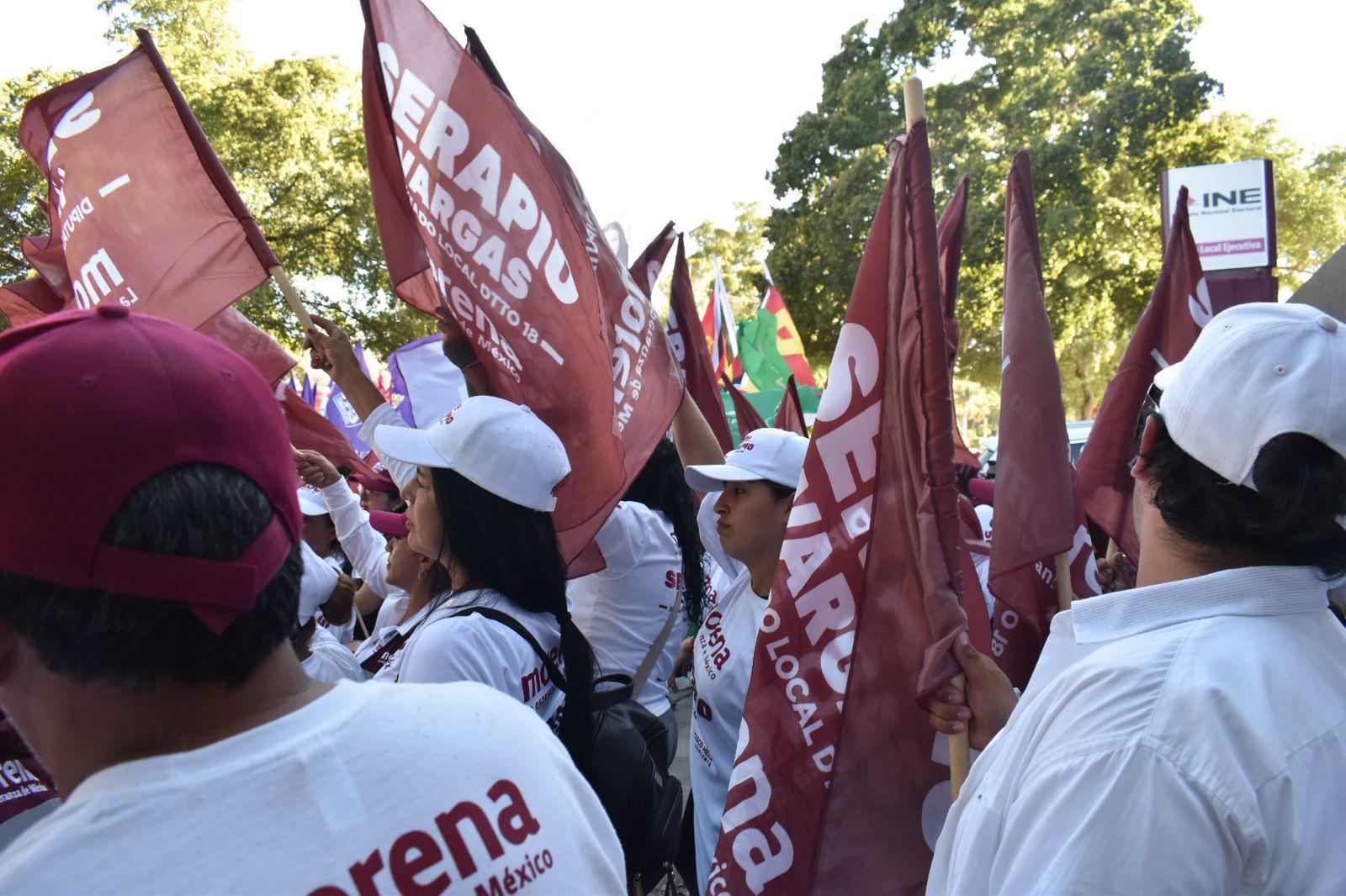 $!Así se vivió el debate de los candidatos al Senado desde afuera de las instalaciones del INE
