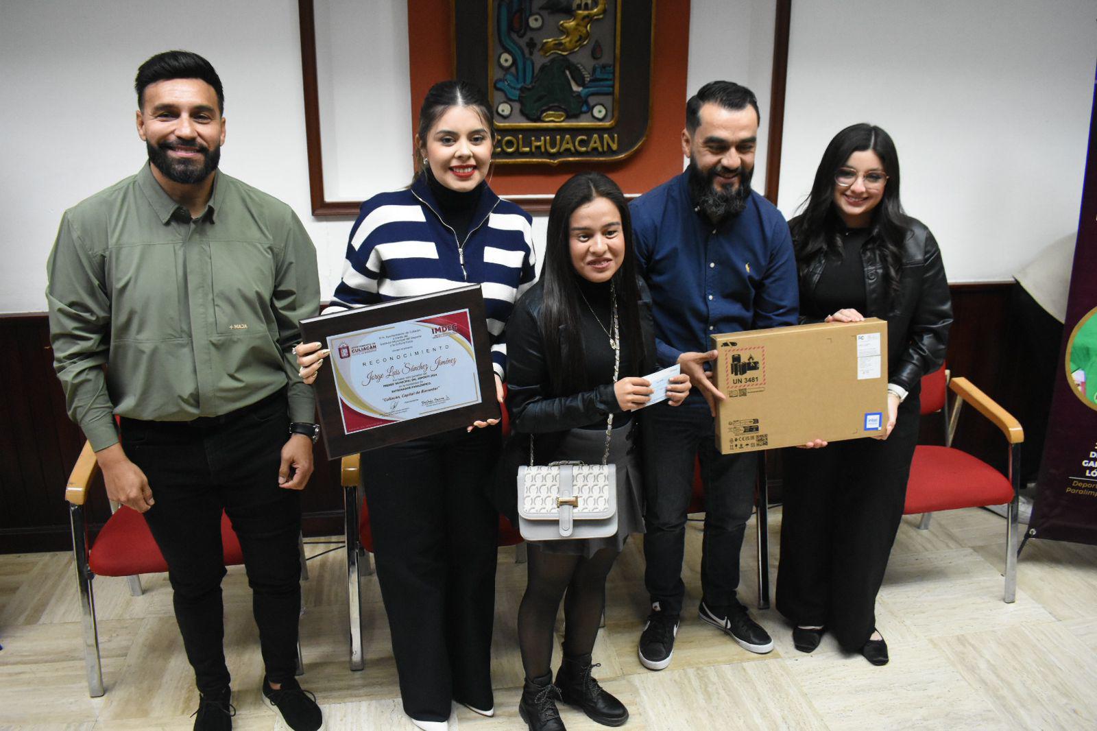 $!Reconocen a deportistas y entrenadores de Culiacán con el Premio Municipal del Deporte 2024