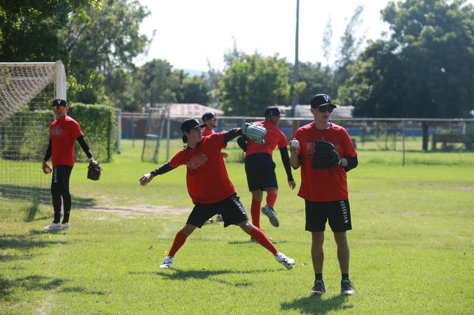 $!Cumplen Venados segundo día de trabajos en Club Muralla