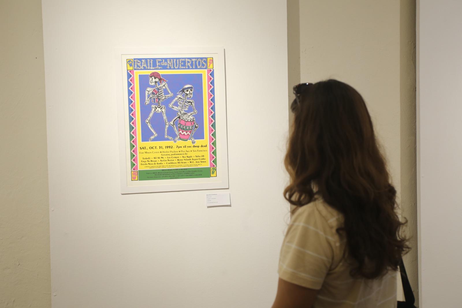 $!La muestra incluye obras de distintos artistas vinculados a la gráfica social chicana.