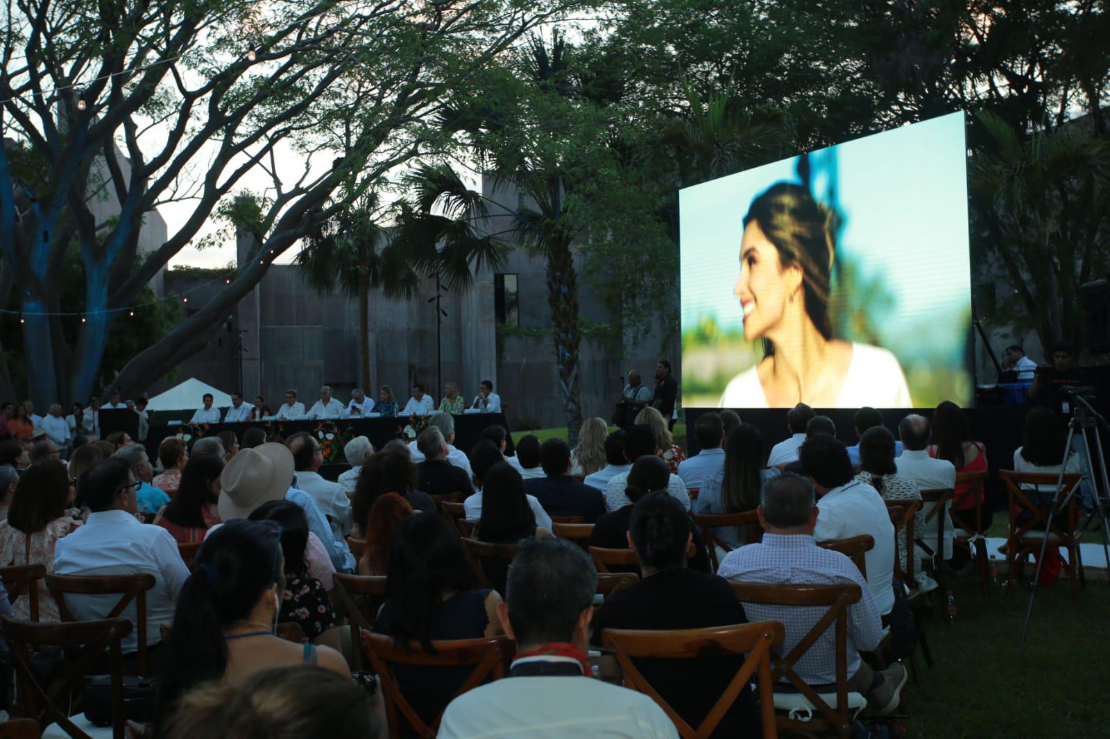 $!En el evento se proyecto un video de una niña y una joven que soñaron con tener un Gran Acuario. La protagonista fue Libia Zulema Gavica, Reina del Carnaval 2020.