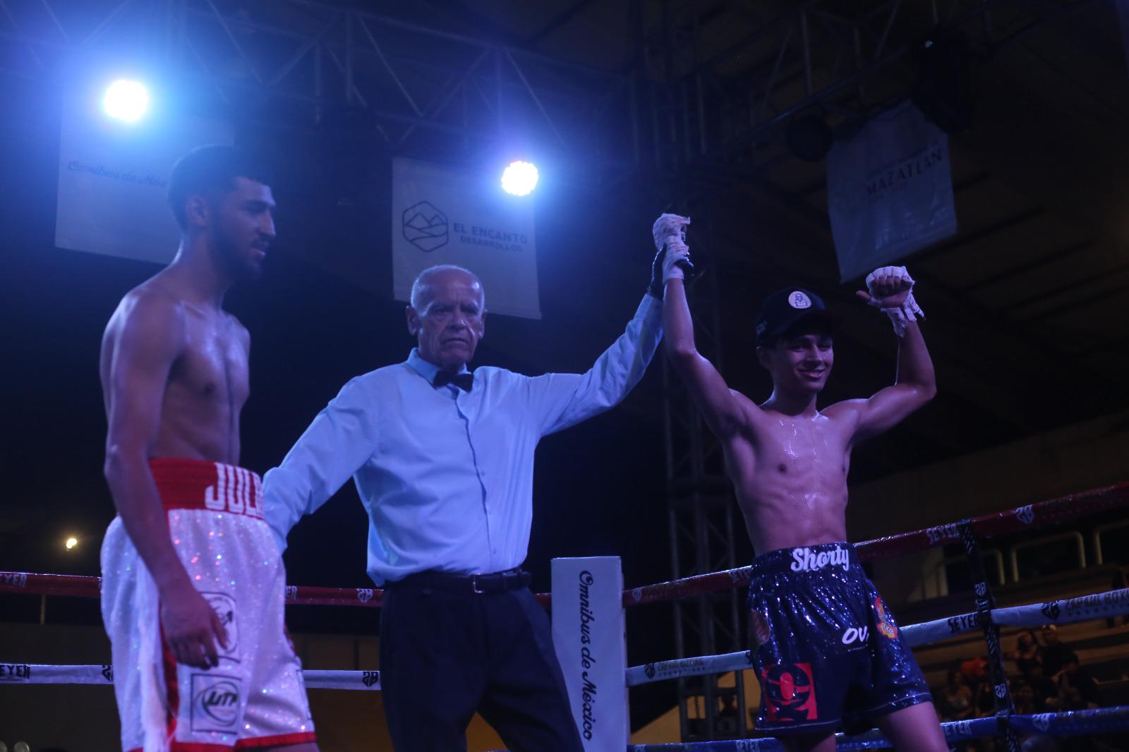 $!Vibra cancha Germán Evers con ‘Guerra en el Ring’