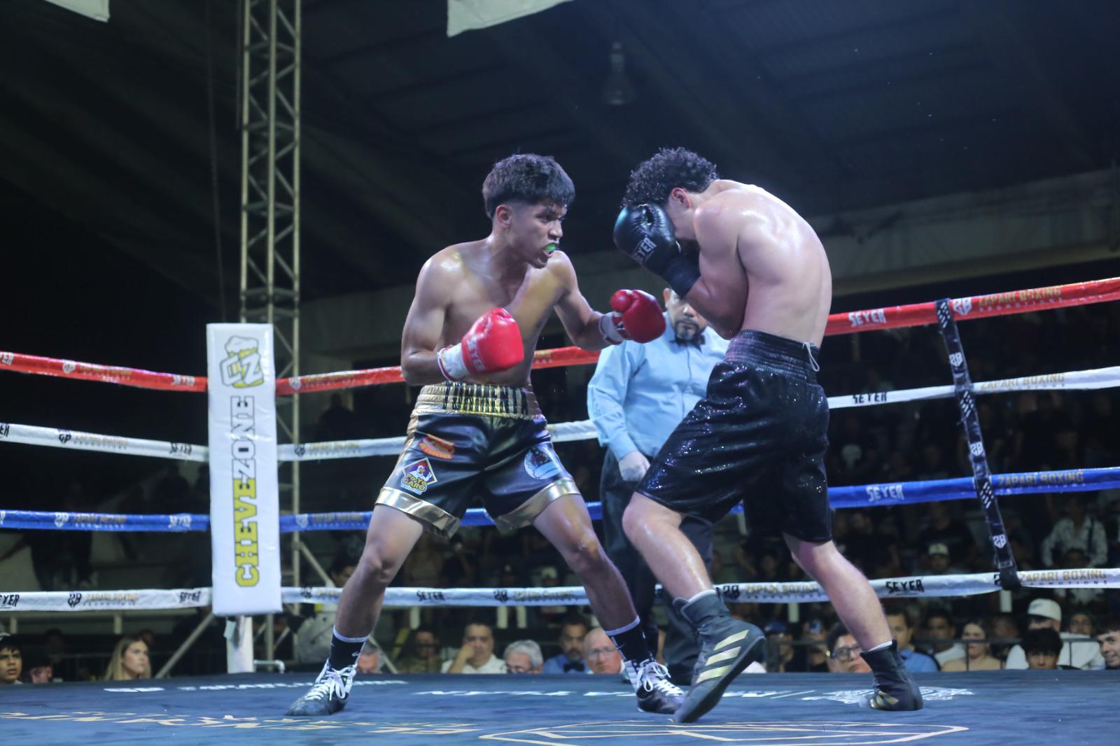 $!Escuinapense ‘Soldado’ Contreras sale avante en función Sangre Nueva 4